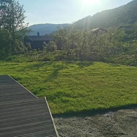 Сasa de vacaciones Tangen - With 4 Bedrooms - Great Nature Norheimsund